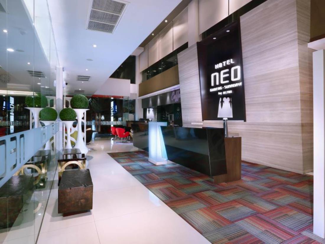 Hotel Neo Gubeng By Aston Surabaya Eksteriør billede